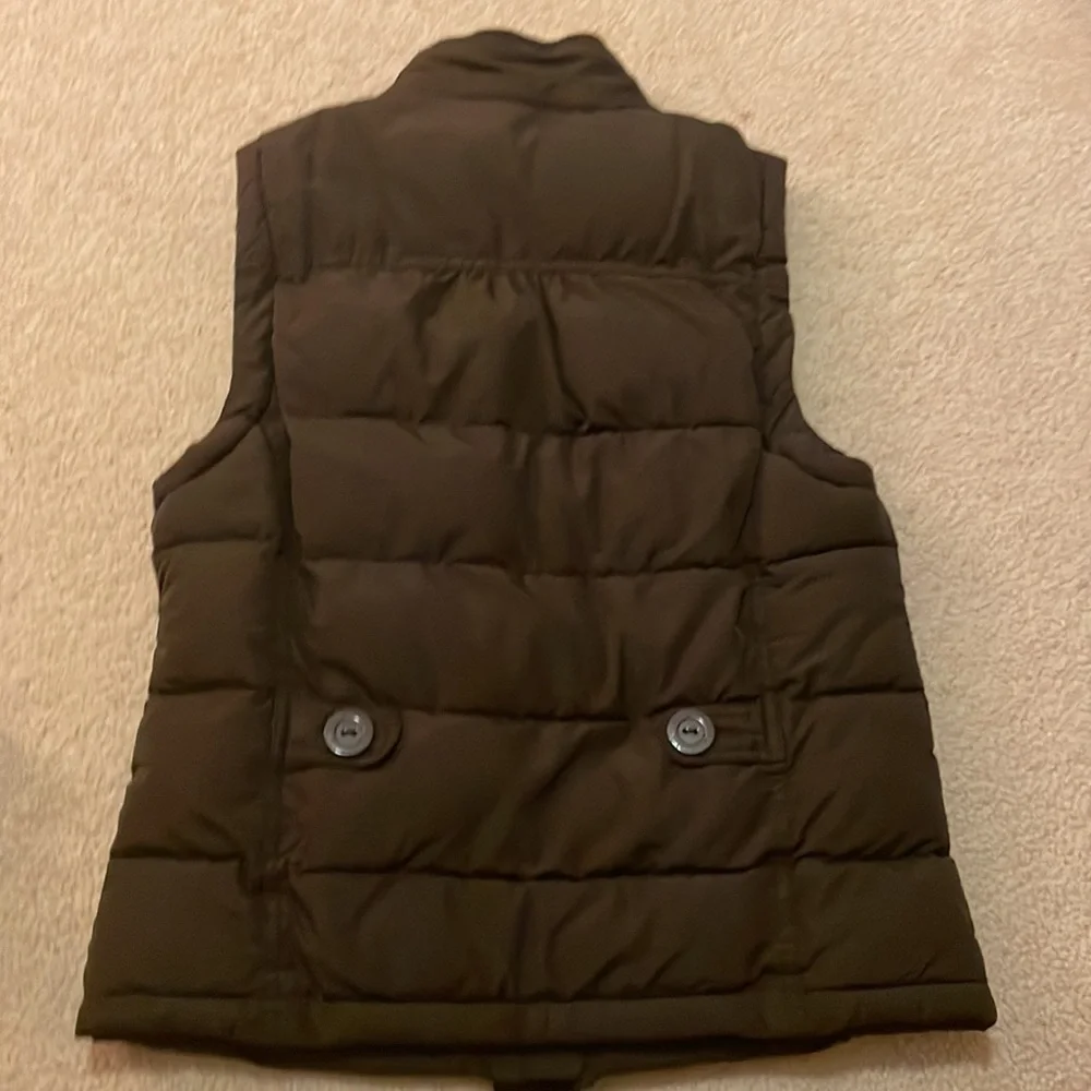 Vest - Picture 2 of 4